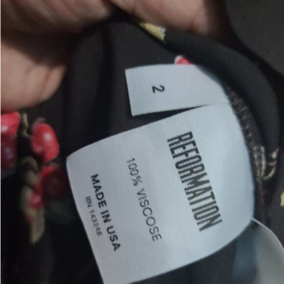 Reformation Bridget cherry tart dress size 2 - Picture 3 of 8